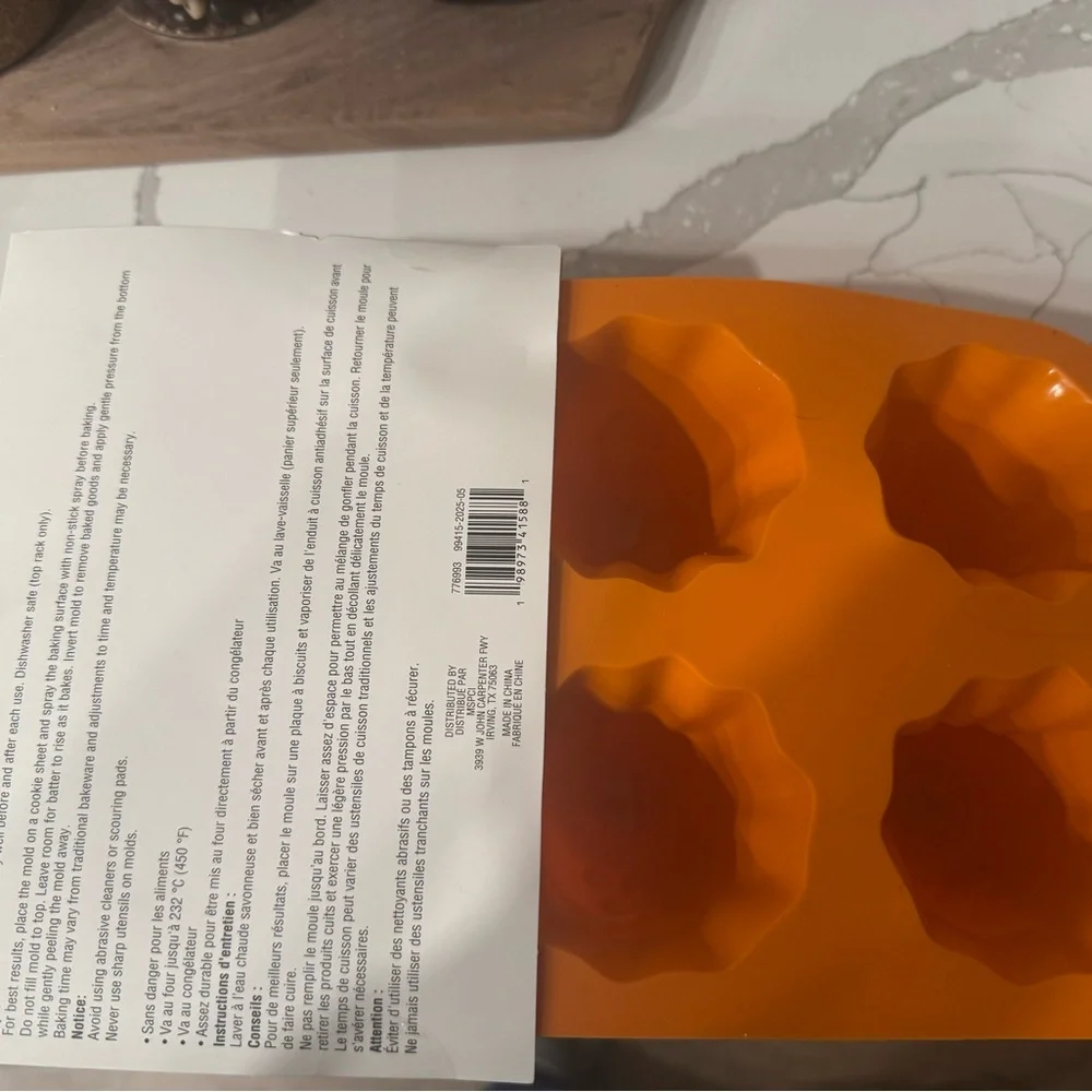 Orange Ghost Silicone Mold - Picture 3 of 5